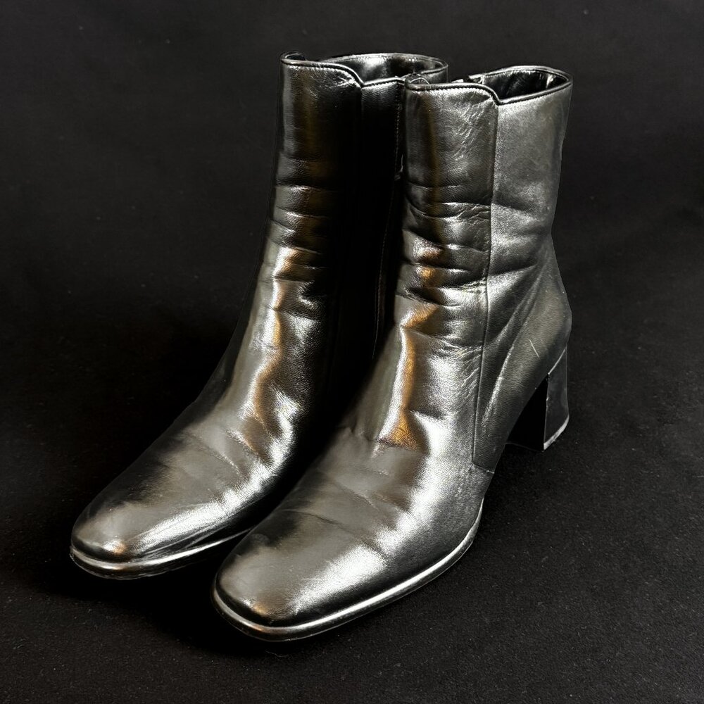 Salvatore Ferragamo Leather Zip Ankle Boots Size 8.5 AA